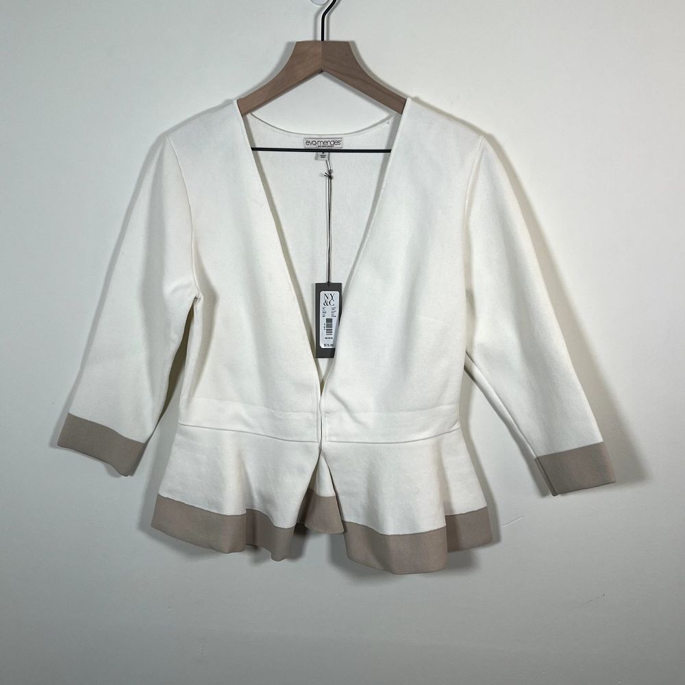 Eva Mendes NY&C Size Medium Cream Front Clasp Shirt Feminine Office Night Out